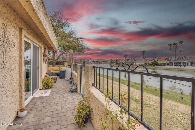 Building Photo - 8161 E Del Cuarzo Dr
