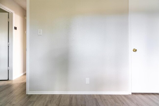 Building Photo - 1212 Bonnie Brae St