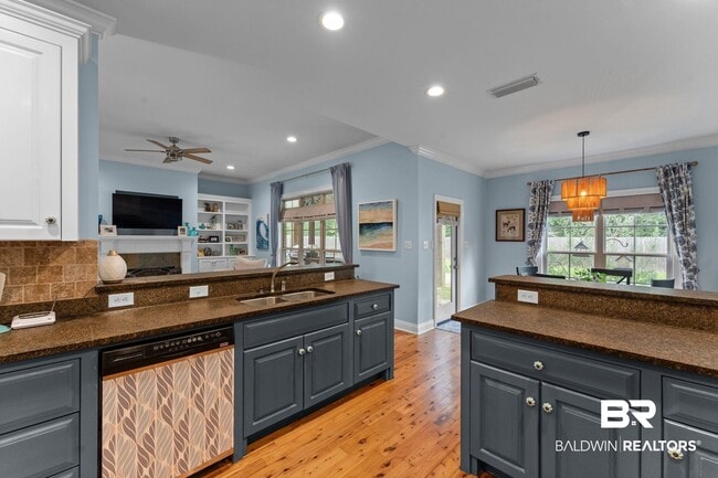 Building Photo - 25911 Tealwood Dr