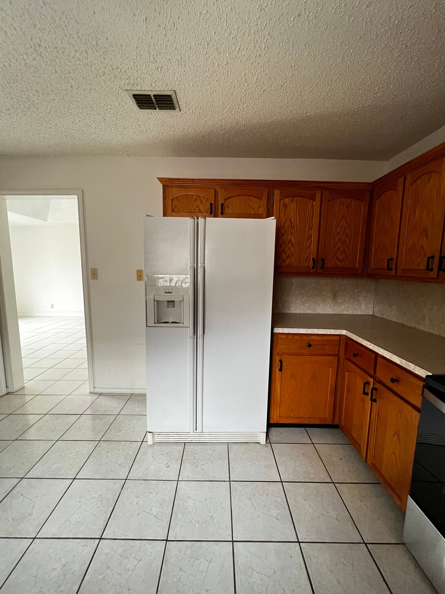 Building Photo - 1547 Guadalajara Ave