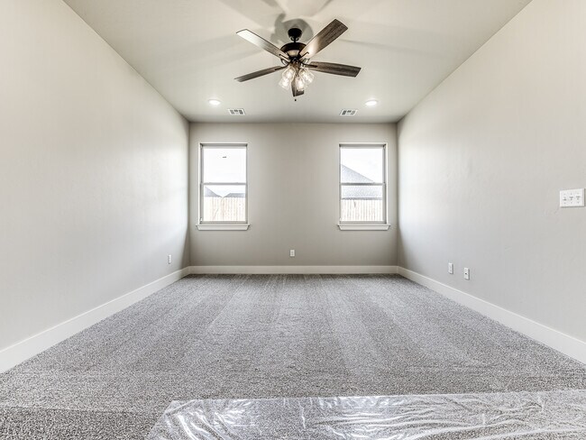 Building Photo - 14517 Chambord Dr