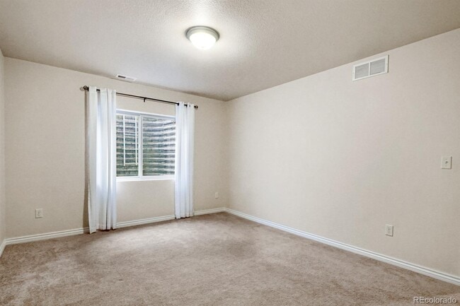 Building Photo - 5218 Gem Lake Ct