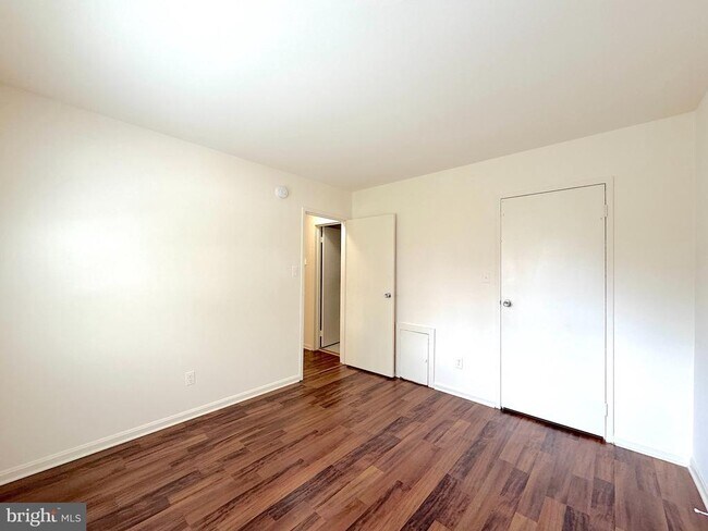 Building Photo - 9642 Hagel Cir
