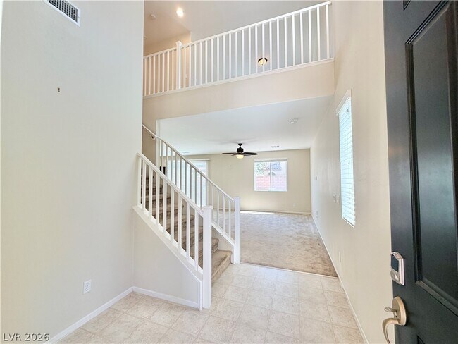 Building Photo - 10566 Borborema St