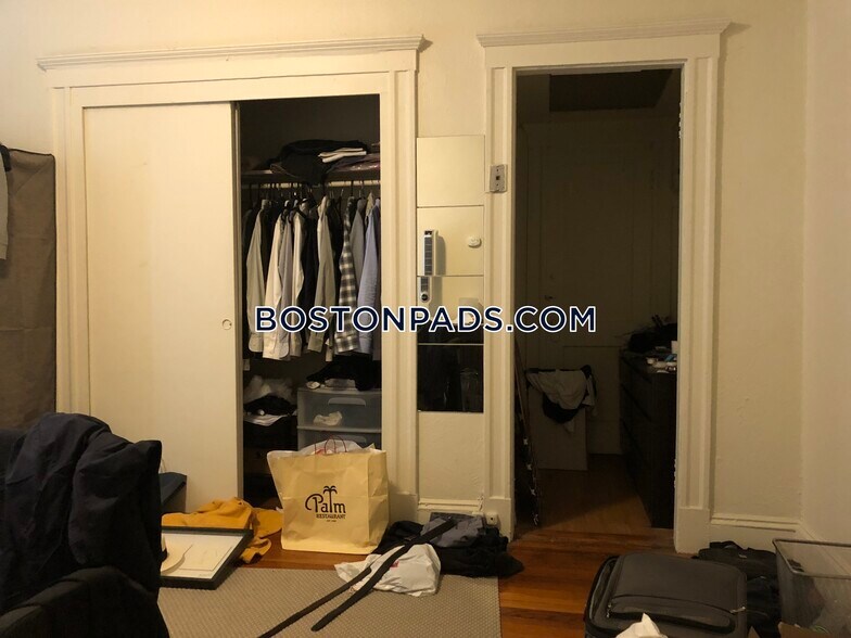 Building Photo - 1163 Boylston St