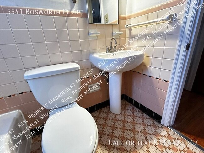 Building Photo - 5541 Bosworth Pl