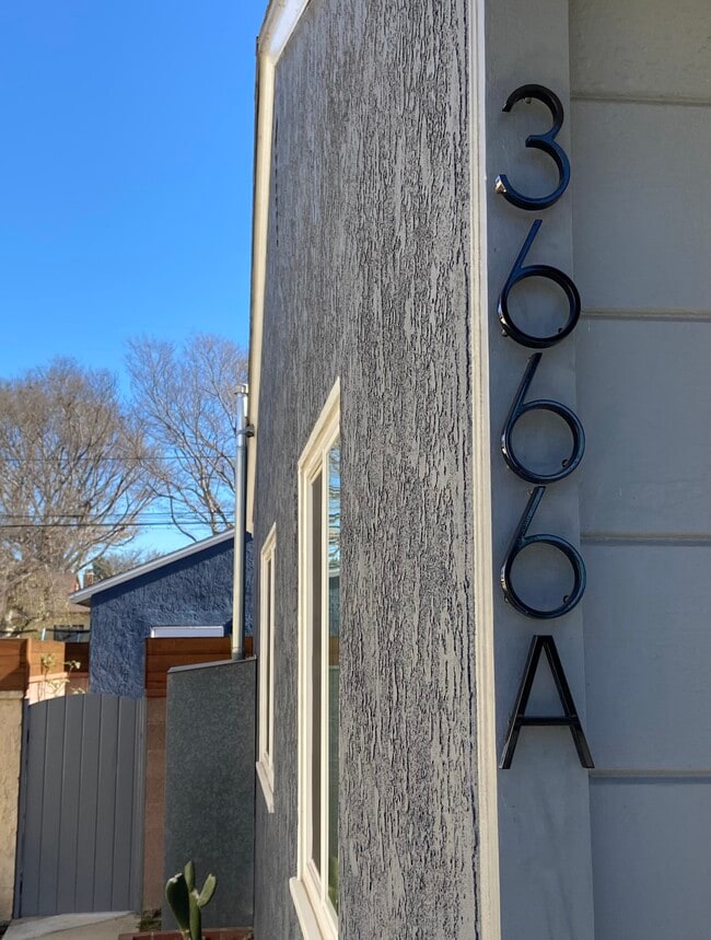 Building Photo - Palo Verde ADU