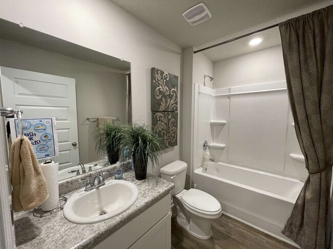 Building Photo - 23354 Shadowridge Dr