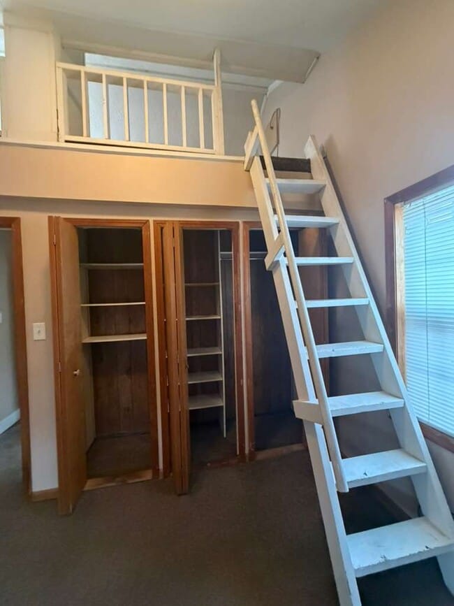 Building Photo - 20852 Ridgemont Rd