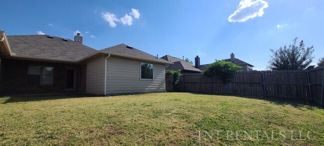 Building Photo - 224 Audobon Ln