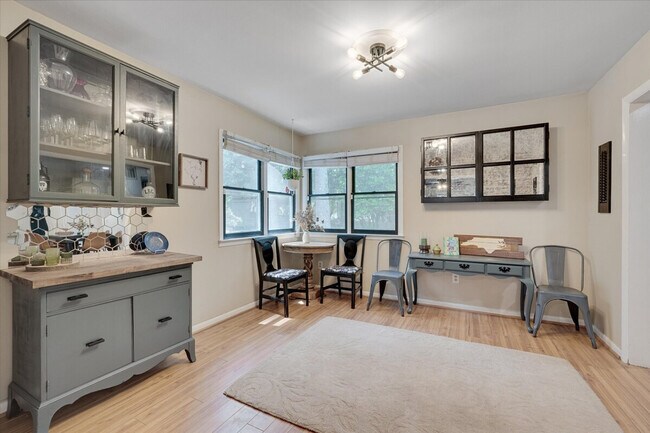 Building Photo - 409 Northclift Dr