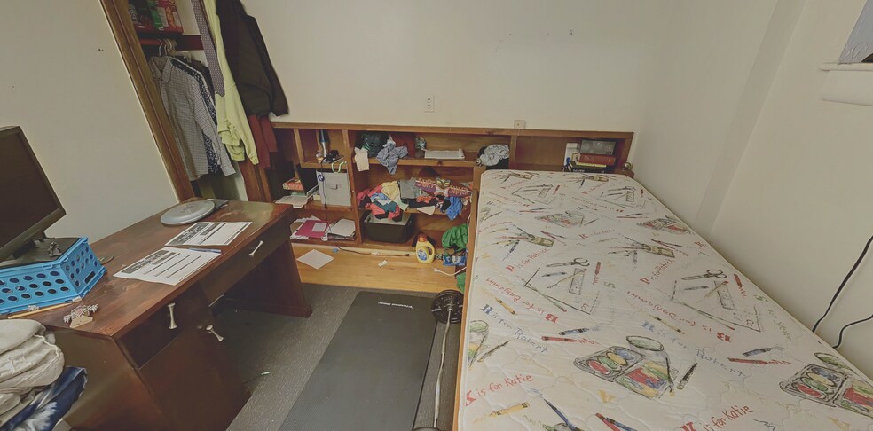 Building Photo - 52 Queensberry St