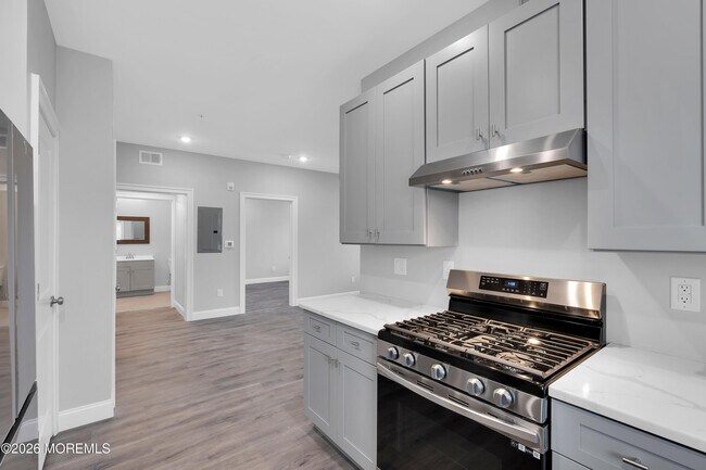 Building Photo - 245 Parker Ave