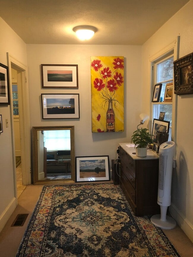 Building Photo - 475 Woodlawn Ave