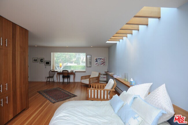 Building Photo - 23752 Malibu Rd