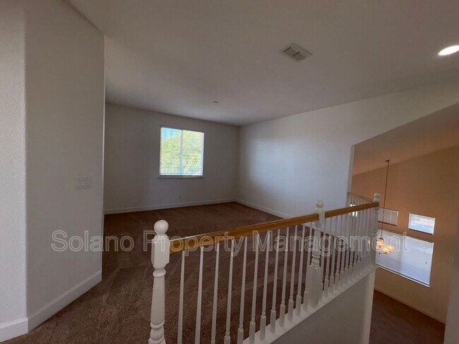 Building Photo - 100 Mt Adams Cir