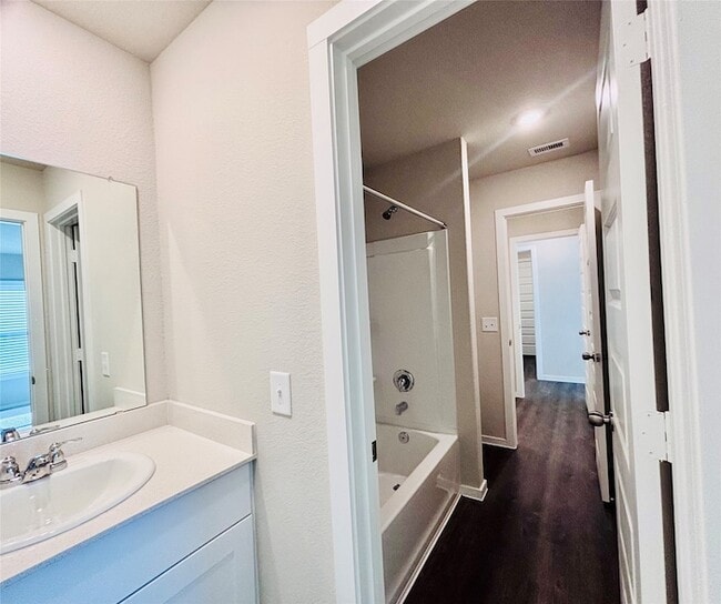 Building Photo - 17327 Roxboro Rdg Ln