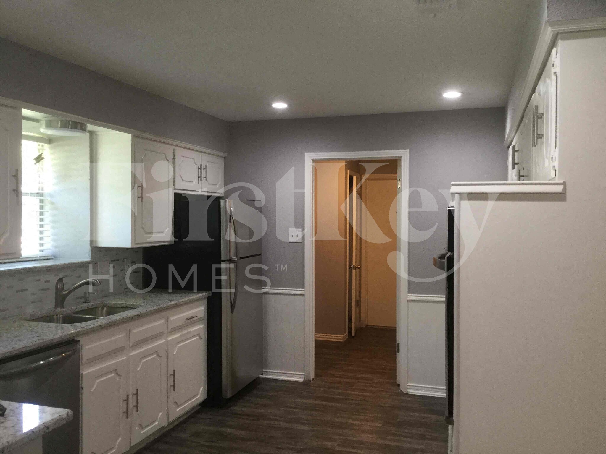 Building Photo - 419 Buckingham Pl