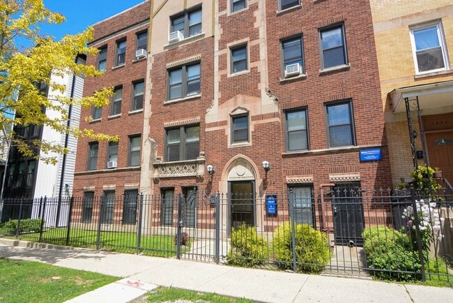 Building Photo - 2852 W Palmer St