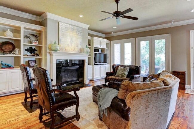 Building Photo - 5031 Cheena Dr