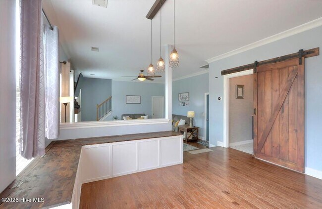 Building Photo - 1421 Dooley Ln