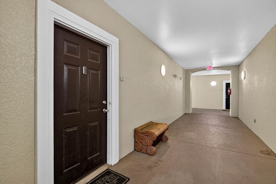 Building Photo - 8290 Gate Pkwy W