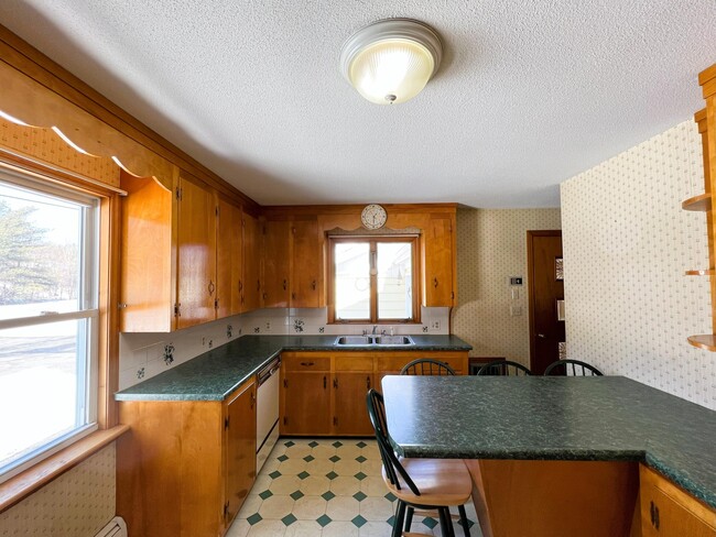 Building Photo - 468 Brunswick Ave
