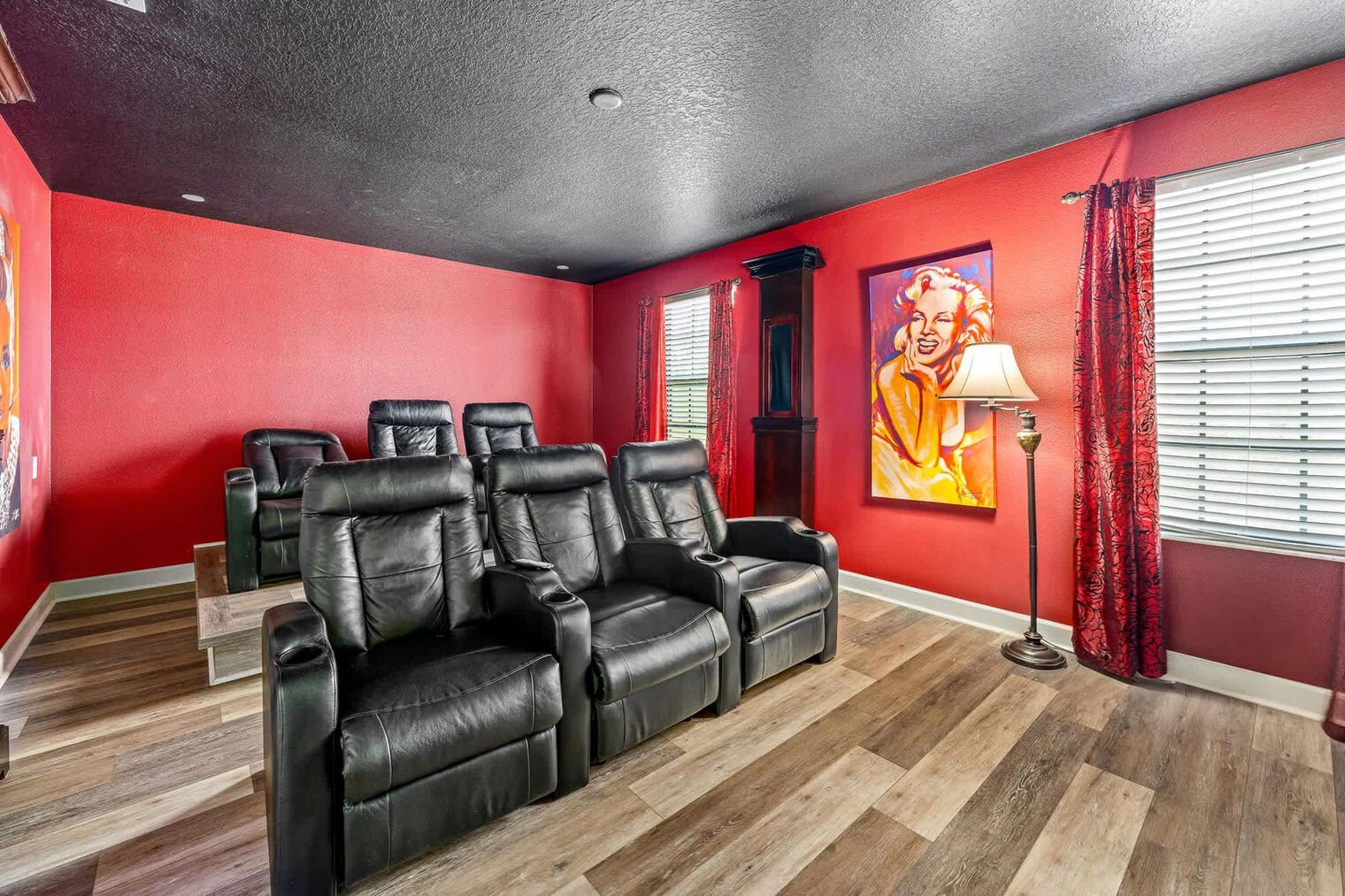 Building Photo - 1496 Moon Valley Dr