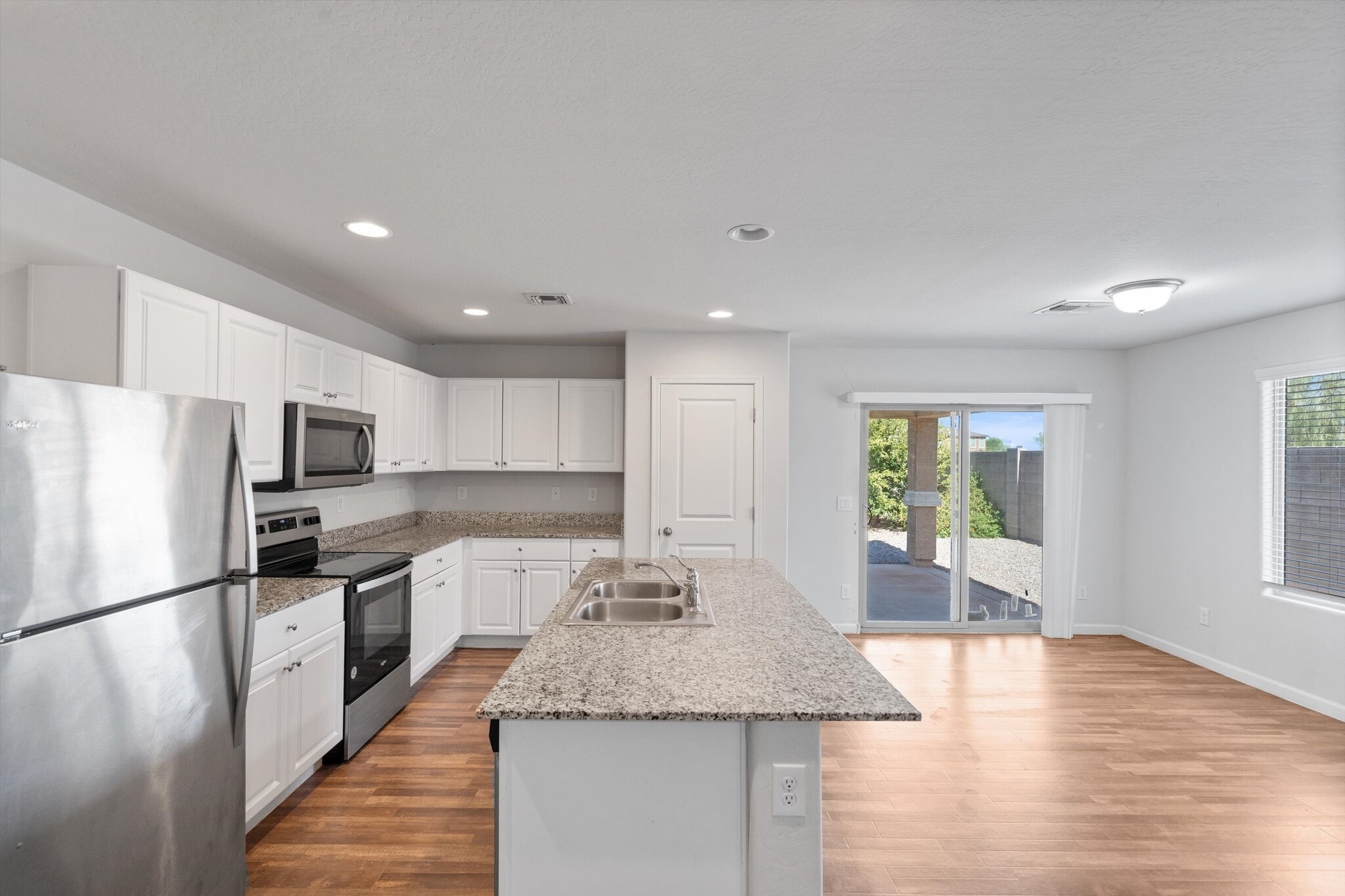 Building Photo - 2084 E Velvet Pl