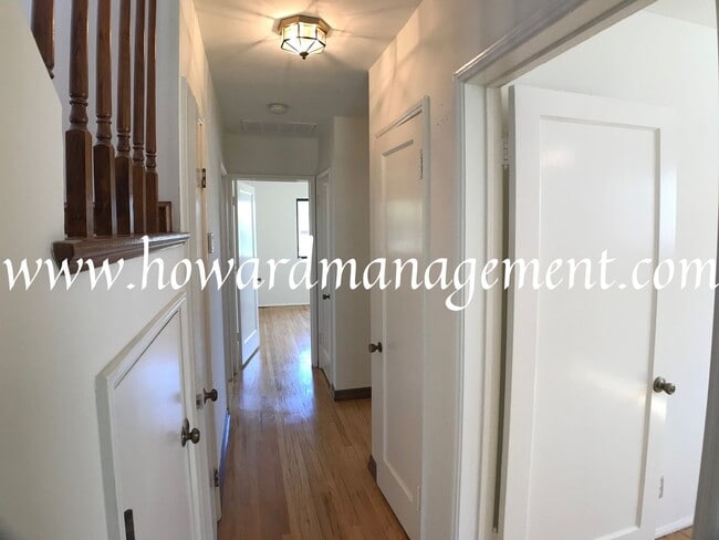 Building Photo - Two story home with newer central A/C in the Mar Vista Hills. Large kitchen, family room, and lar...