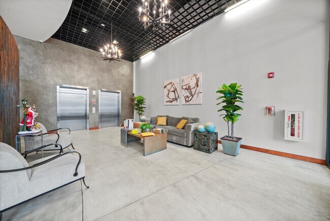 Building Photo - 450 Village Center Dr