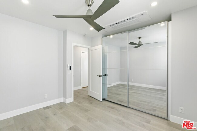 Building Photo - 224 N New Hampshire Ave
