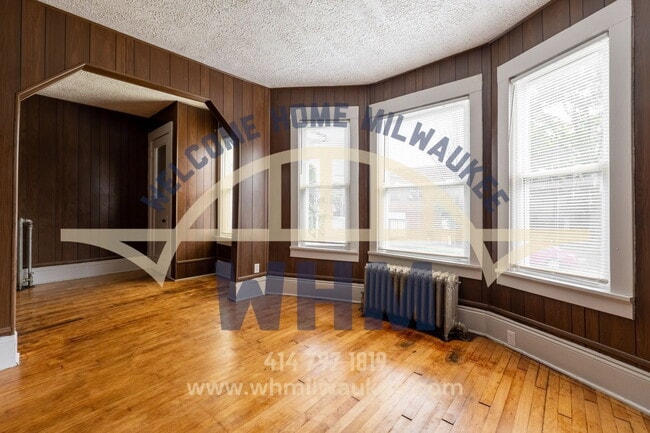 Building Photo - 2251 N 41st St