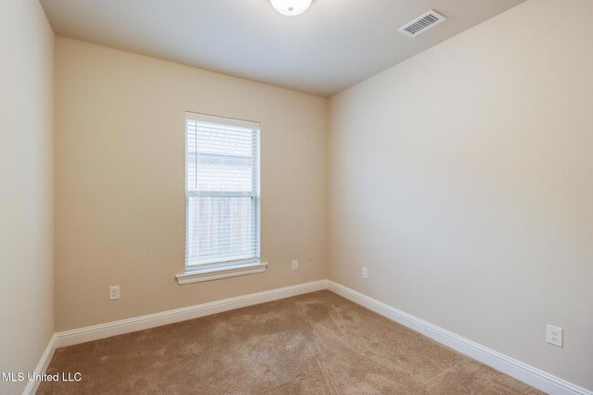 Building Photo - 856 Leeward Dr