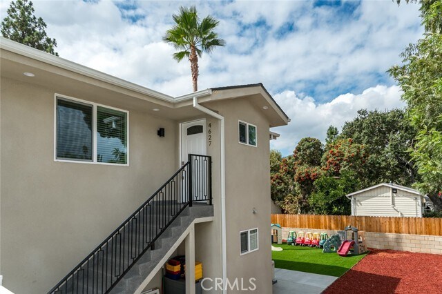 Building Photo - 4627 La Crescenta Ave