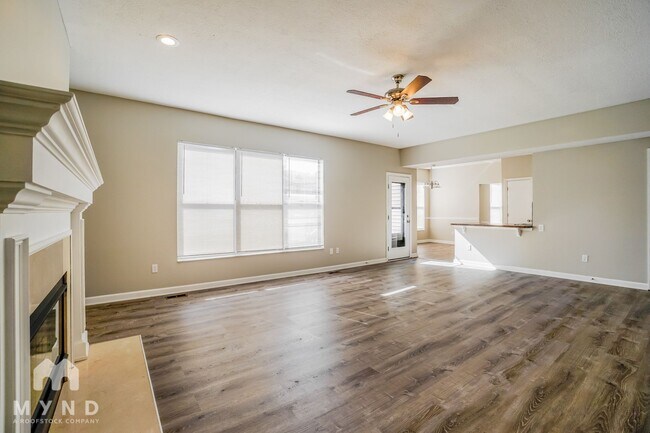Building Photo - 946 Dianthus Ct