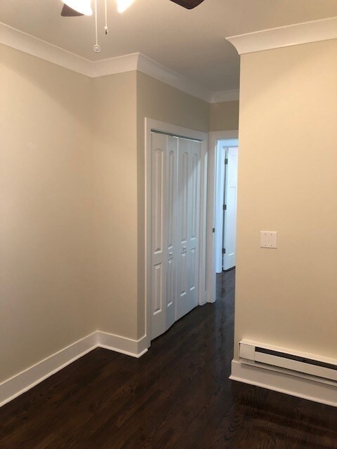 Building Photo - 839 W Cornelia Ave