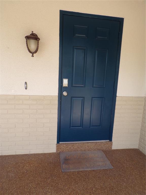 Building Photo - 2310 Palm Tree Dr