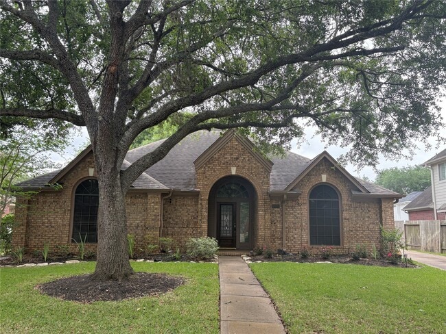 Building Photo - 1631 Berkoff Dr