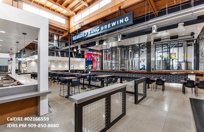 Building Photo - Garden Grove 2 Bedroom Home