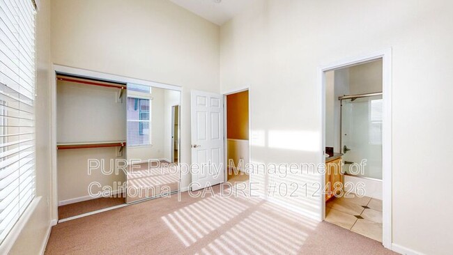 Building Photo - 950 Campoy St