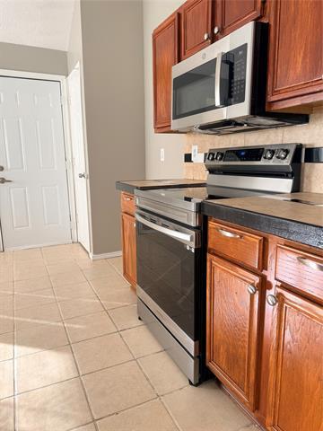 Building Photo - 5210 Cornvalley Dr