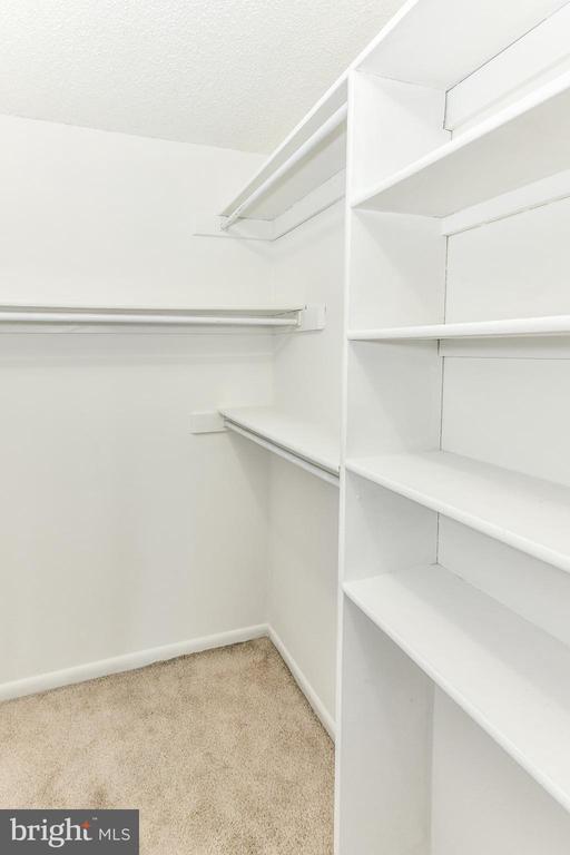 Building Photo - 10204 Bushman Dr