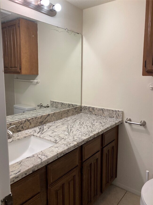 Building Photo - 2601 S Braeswood Blvd