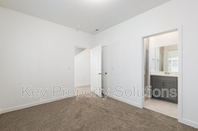 Building Photo - 12981 Devils Carden Ct