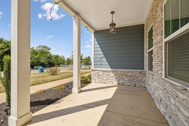 Building Photo - Nolensville home in the highly sought-afte...