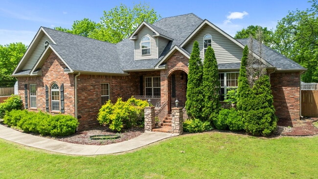 Building Photo - Luxury Bentonville Home with Private Saltwater Pool