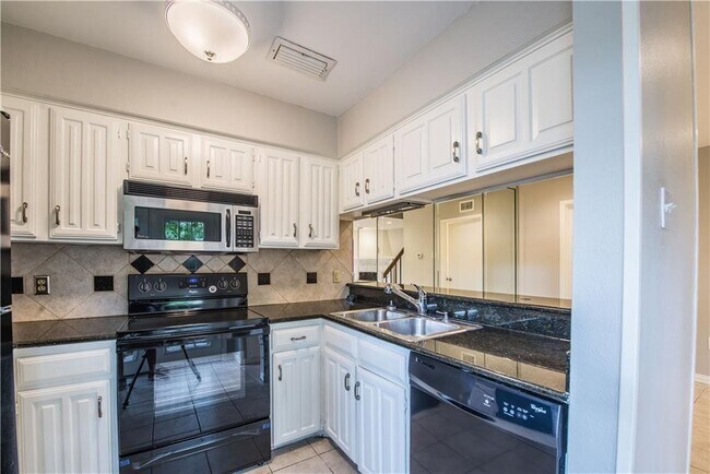 Building Photo - 5626 Preston Oaks Rd