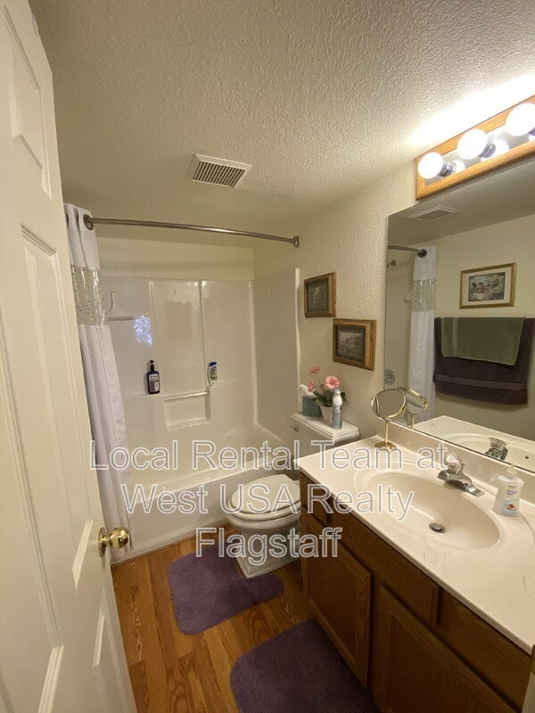 Building Photo - 2707 N Walnut Hills Dr