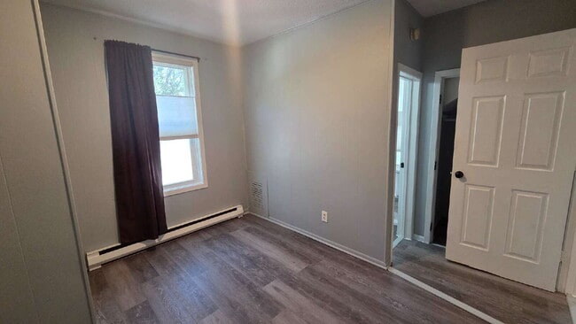 Building Photo - 1BR 1BA Main Level Unit - Tri-plex Property in Stillwater